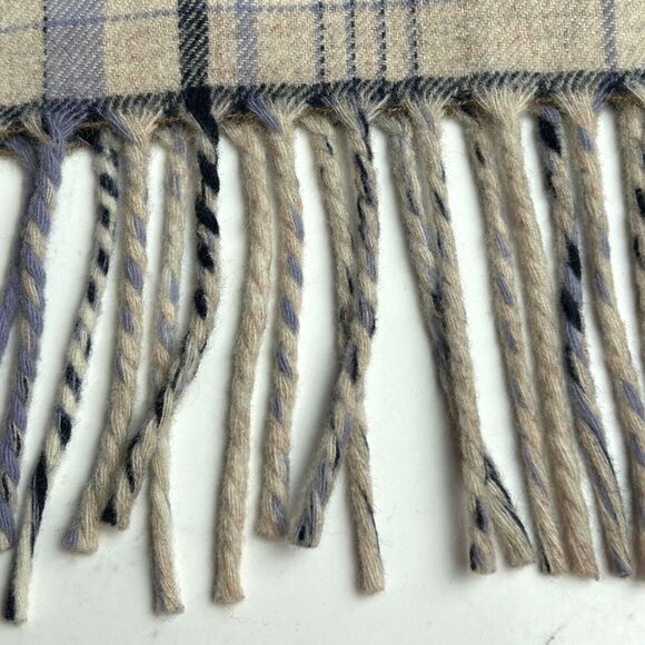 Pendleton Vintage Wool White, Tan, Blue Plaid Fringe Skirt Size M Vintage 8 - Picture 4 of 11